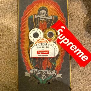 Supreme x Spitfire 58mm wheels OG Black and Gold